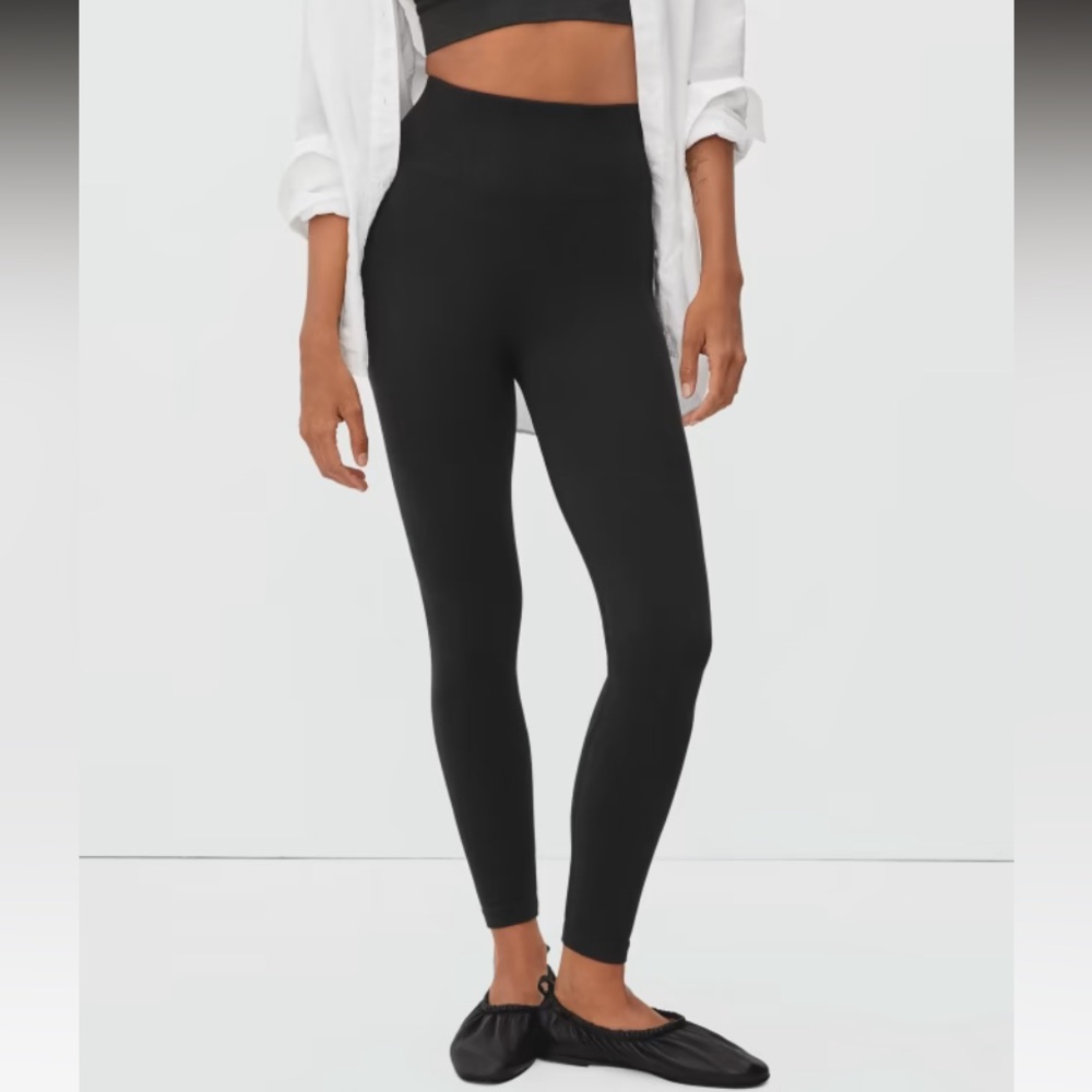 Everlane Work Out Set - Picture 3 of 7
